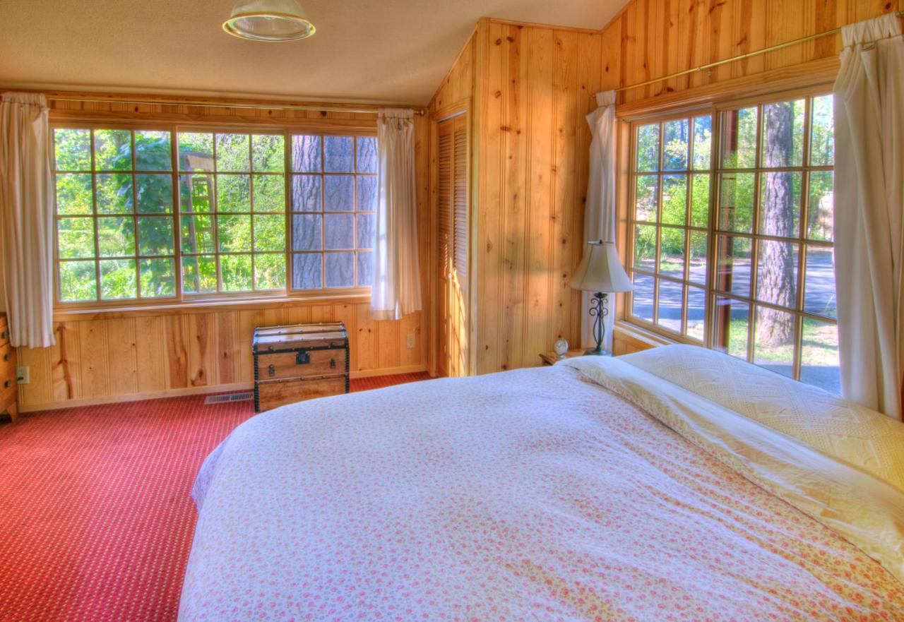 Lake Creek Lodge Бенд Екстериор снимка