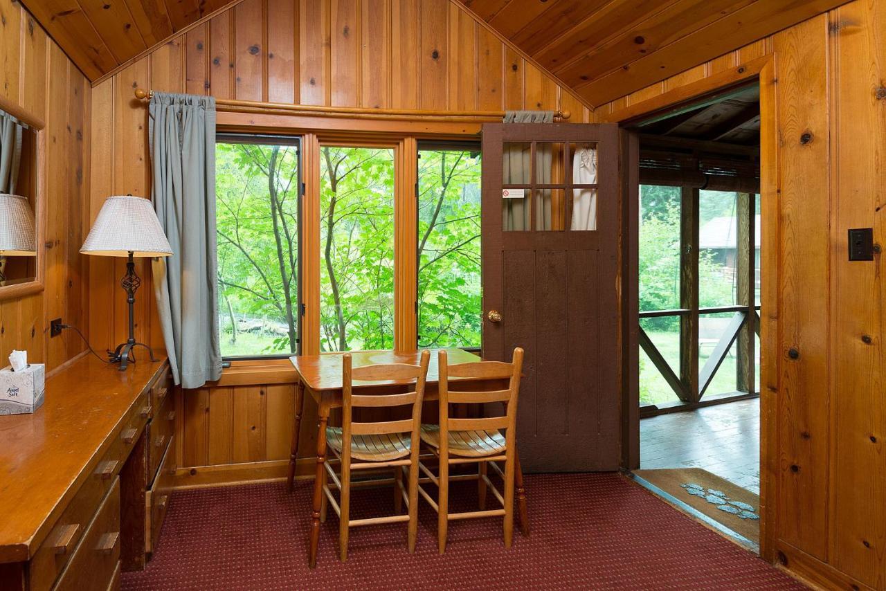 Lake Creek Lodge Бенд Екстериор снимка