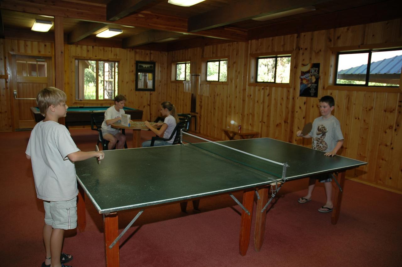 Lake Creek Lodge Бенд Екстериор снимка