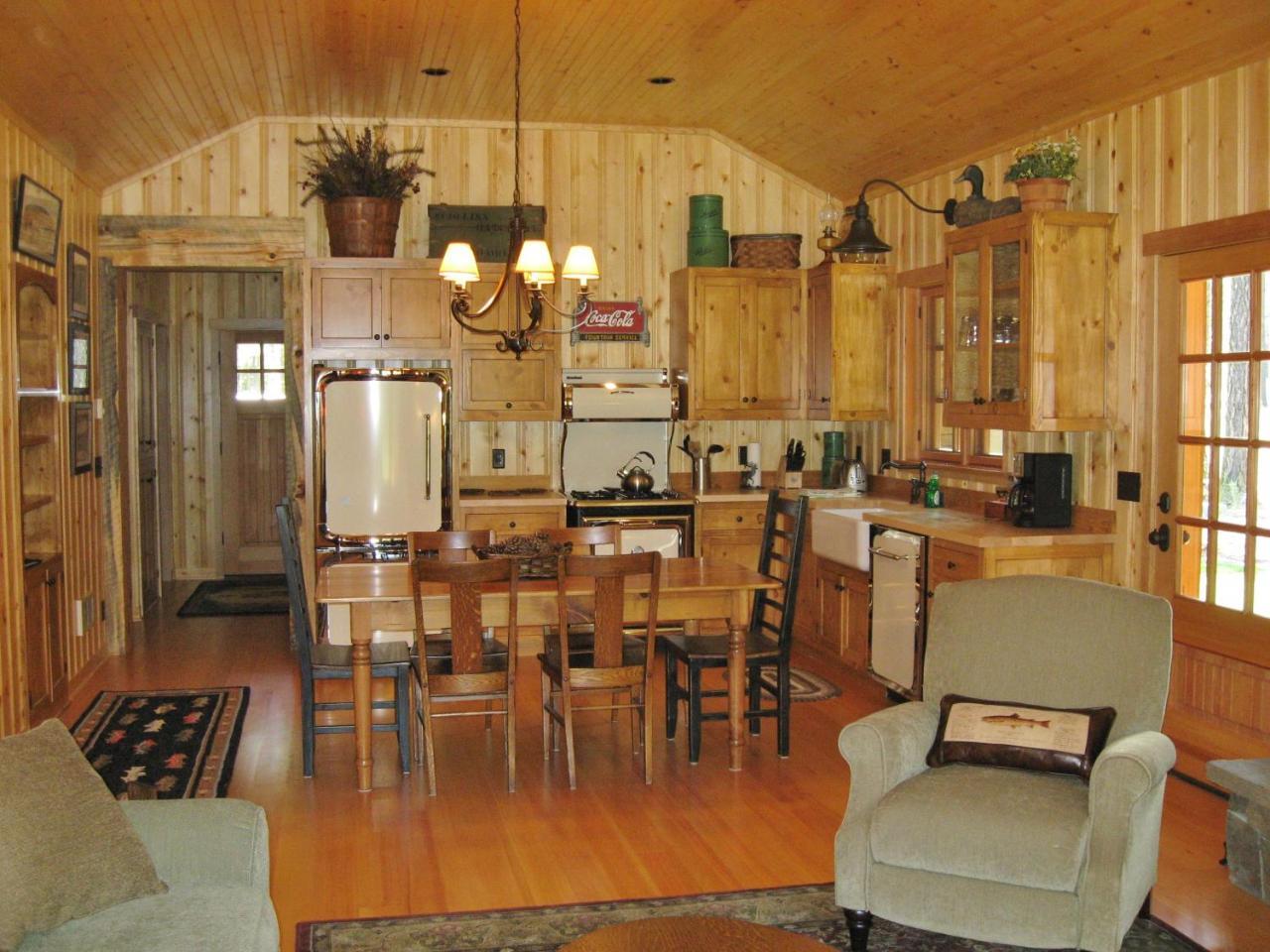 Lake Creek Lodge Бенд Екстериор снимка